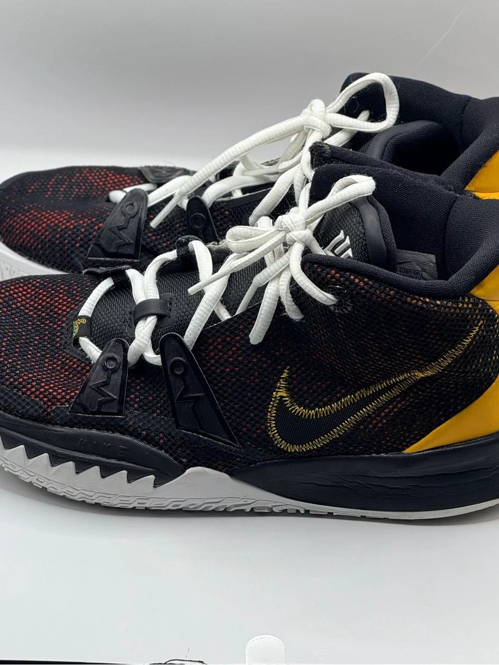 Nike Kyrie 7